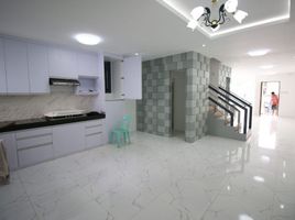 4 Schlafzimmer Villa zu verkaufen in Quezon City, Metro Manila, Quezon City, Eastern District, Metro Manila
