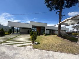  Villa for sale in Mira, Carchi, Mira Chontahuasi, Mira