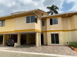 5 Bedroom Villa for sale in Palmetto Plaza Shopping Mall, Cali, Cali