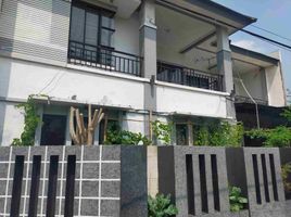 4 Bedroom House for sale in Wiyung, Surabaya, Wiyung