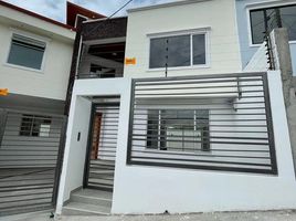 5 Habitación Villa en venta en Loja, Loja, Loja, Loja