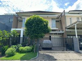 4 Bedroom House for sale in East Jawa, Lakarsantri, Surabaya, East Jawa