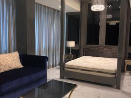 1 Bedroom Condo for rent at 8 Forbestown Centre, Makati City