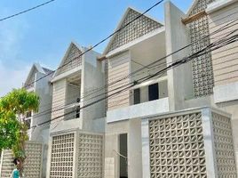 4 Bedroom House for sale in Kenjeran, Surabaya, Kenjeran