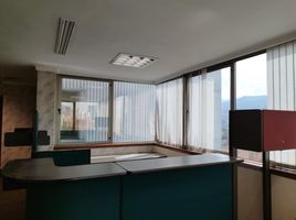 172 SqM Office for sale in Bare Foot Park (Parque de los Pies Descalzos), Medellin, Medellin