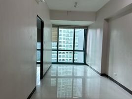 1 Bedroom Condo for rent at 8 Forbestown Centre, Makati City, Southern District