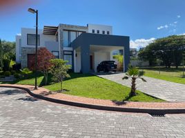 3 Habitación Casa en venta en Tumbaco, Pichincha, Tumbaco