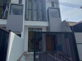 3 Schlafzimmer Villa zu verkaufen in Rungkut, East Jawa, Rungkut