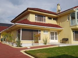 6 Bedroom House for sale in Chia, Cundinamarca, Chia