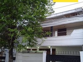 6 Bedroom House for sale in Dukuhpakis, Surabaya, Dukuhpakis