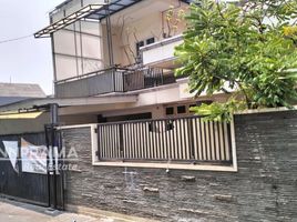 5 Bedroom Villa for sale in Halim Perdanakusuma Airport, Makasar, Jatinegara