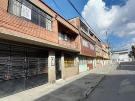 4 Bedroom House for sale in Bogota, Cundinamarca, Bogota