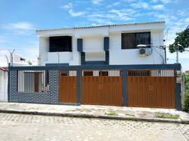 5 Bedroom House for sale in Esmeraldas, Atacames, Atacames, Esmeraldas