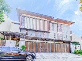 6 Bedroom House for sale in Paranaque City, Southern District, Paranaque City