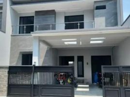 5 Bedroom Villa for sale in Mulyorejo, Surabaya, Mulyorejo