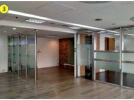 125 SqM Office for rent in Manila International Airport LRT-1, Pasay City, Makati City