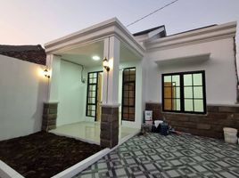 2 Kamar Rumah for sale in Cibinong, Bogor, Cibinong