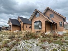 4 Bedroom House for sale in Llanquihue, Los Lagos, Puerto Montt, Llanquihue