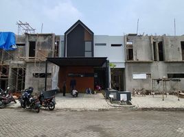 2 Schlafzimmer Villa zu verkaufen in Lakarsantri, East Jawa, Lakarsantri