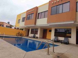 10 Habitación Casa en venta en Hospital De La Libertad, Jose Luis Tamayo (Muey), Salinas