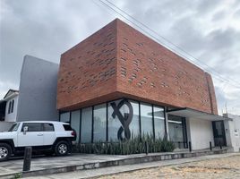 100 m² Office for rent in Ecuador, Guayaquil, Guayaquil, Guayas, Ecuador