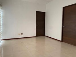 300 m2 Office for rent in Nuevo Leon, Monterrey, Nuevo Leon