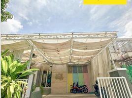 4 Bedroom House for sale in East Jawa, Lakarsantri, Surabaya, East Jawa