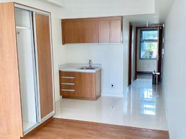 1 Bedroom Condo for sale at ETON TOWER MAKATI, Makati City