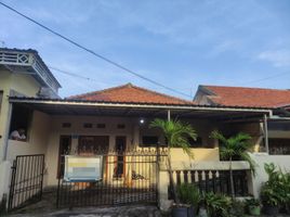 3 Bedroom House for sale in Jambangan, Surabaya, Jambangan