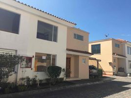 3 Bedroom House for sale in Conocoto, Pichincha, Conocoto