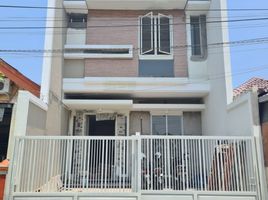 4 Bedroom House for sale in Surabaya, East Jawa, Rungkut, Surabaya