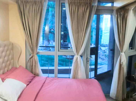 1 Bedroom Apartment for sale at Uptown Parksuites, Makati City