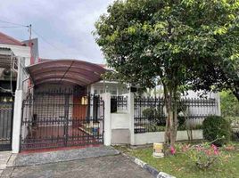 4 Bedroom House for sale in Dukuhpakis, Surabaya, Dukuhpakis