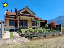 7 Bedroom House for sale in Bumiaji, Malang Regency, Bumiaji