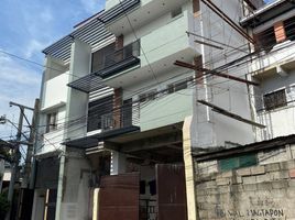 14 Bedroom Apartment for sale in Roosevelt LRT-1, Quezon City, Quezon City