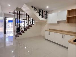  Reihenhaus zu verkaufen in Las Pinas City, Metro Manila, Las Pinas City, Southern District, Metro Manila