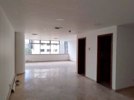 64 m² Office for rent in Parque de los Pies Descalzos, Medellín, Medellín