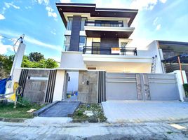 5 chambre Villa for sale in Quezon City, Eastern District, Quezon City