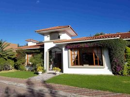 4 Bedroom House for sale in Cumbaya, Pichincha, Cumbaya
