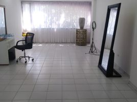 65 m² Office for rent in Placo de la Intendenta Fluvialo, Barranquilla, Barranquilla