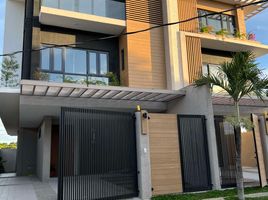 4 Bedroom Villa for sale in Makati City, Southern District, Makati City