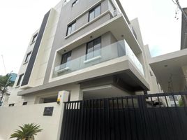 7 Bedroom Villa for sale in Paranaque City, Southern District, Paranaque City