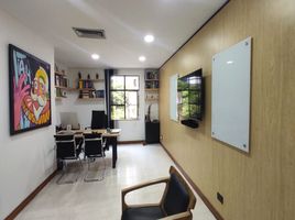 47 SqM Office for sale in Bare Foot Park (Parque de los Pies Descalzos), Medellin, Medellin