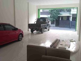  House for sale in Wiyung, Surabaya, Wiyung