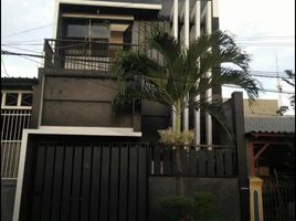 4 Bedroom House for sale in Dukuhpakis, Surabaya, Dukuhpakis