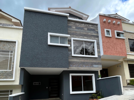 2 Bedroom House for sale in Azuay, Cuenca, Cuenca, Azuay