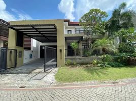 4 Bedroom House for sale in Wiyung, Surabaya, Wiyung