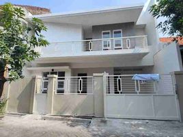 4 Kamar Vila for sale in Surabaya, East Jawa, Jambangan, Surabaya