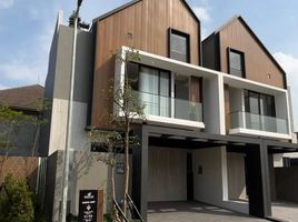 3 Kamar Vila for sale in Lakarsantri, East Jawa, Lakarsantri, Surabaya, East Jawa, Indonesia