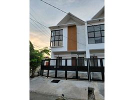 4 Bedroom House for sale in Sukomanunggal, Surabaya, Sukomanunggal